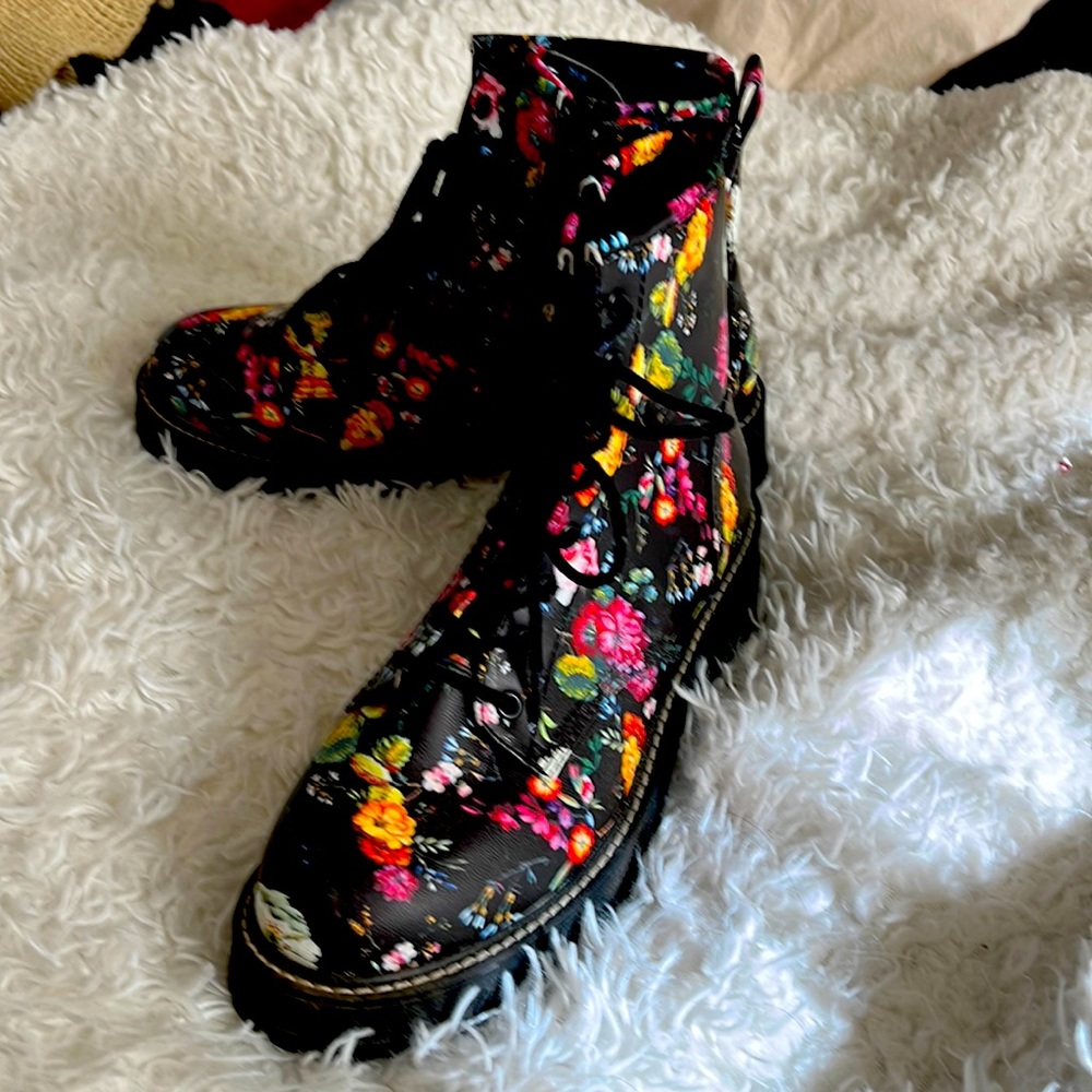 Worn  Once- Madden Girl Floral Combat Boots.